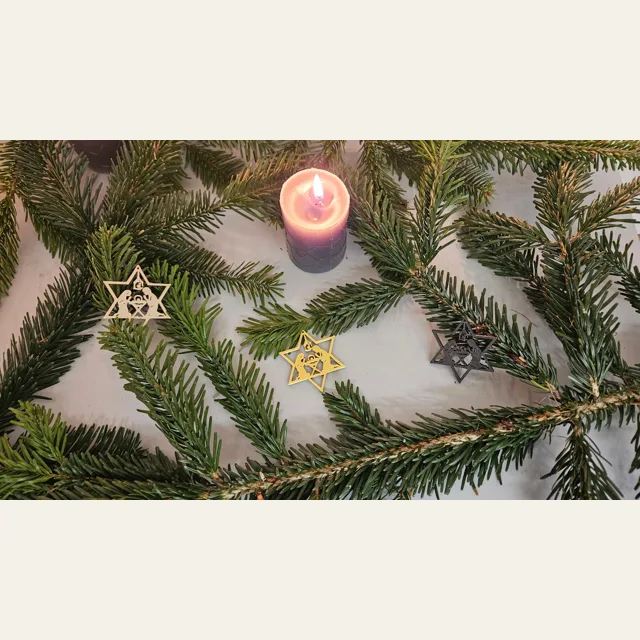 Crib / nativity scene in a star